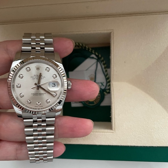 DATEJUST 36 Oyster, 36 mm, Oystersteel and white gold. 10 DIAMONDS. - Picture 4 of 17